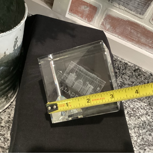 Vintage - Aladdin Casino / Hotel - Vegas - Cut Crystal Glass Collectible - Nice - Picture 11 of 12